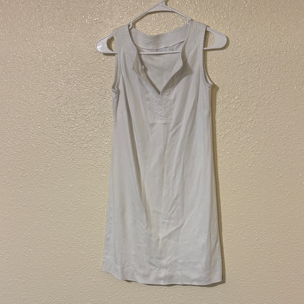 New York & Company Classic White Shift Dress